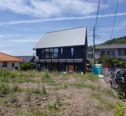 葉山の家 ガルバ